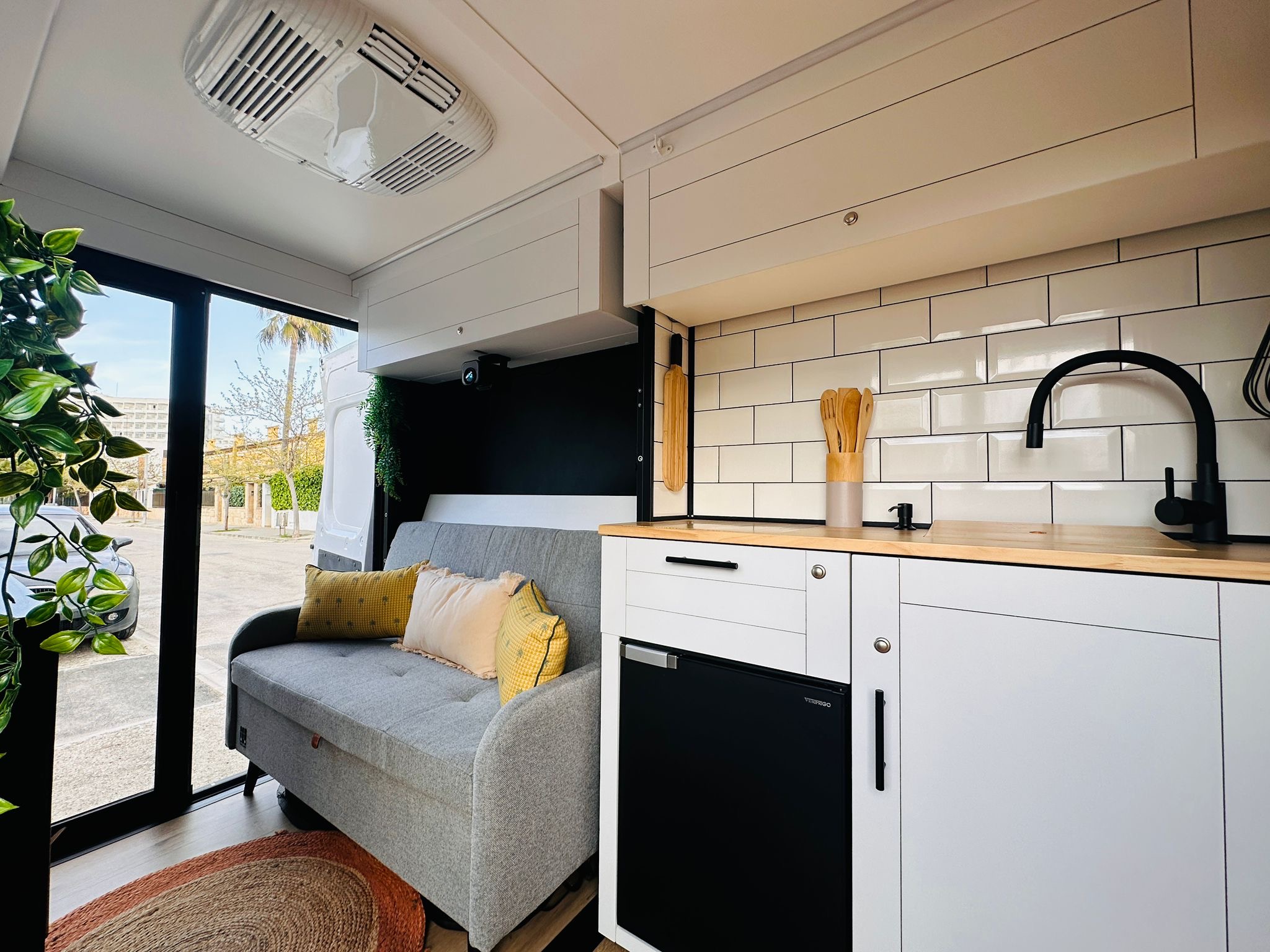 Camper Van